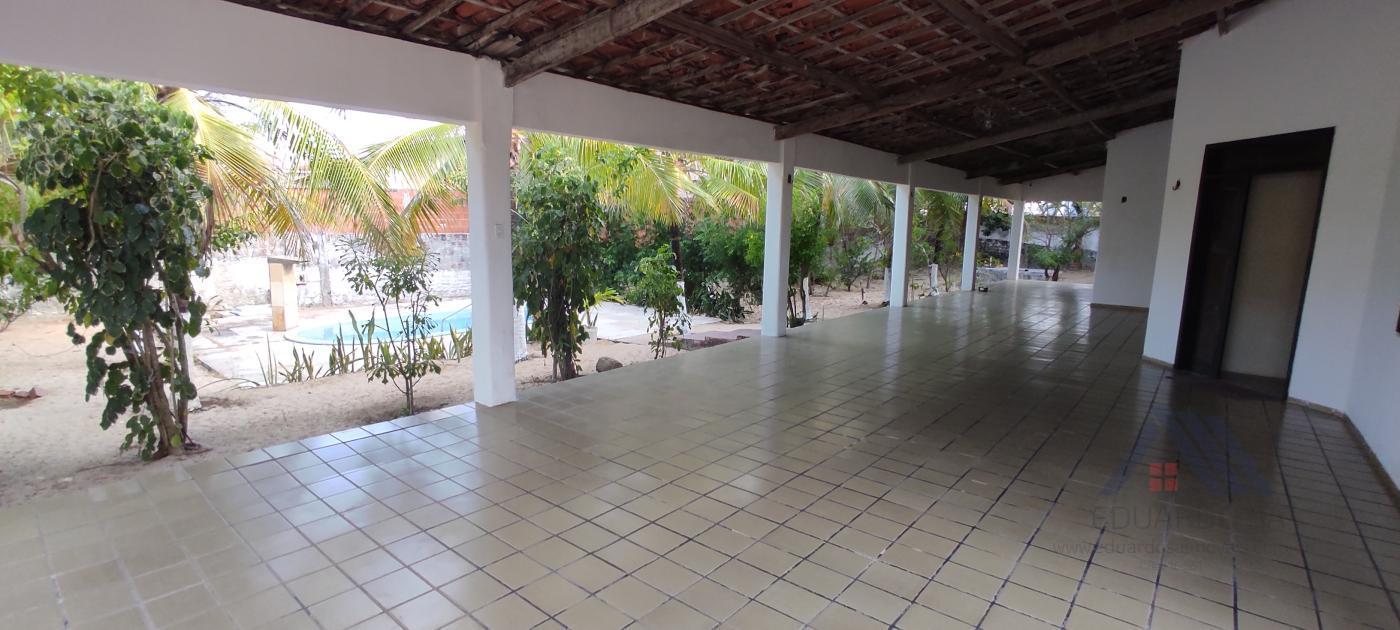 Casa à venda com 4 suítes, 4 vagas e 200m² no Prainha, Aquiraz (CE) — foto 2 de 26