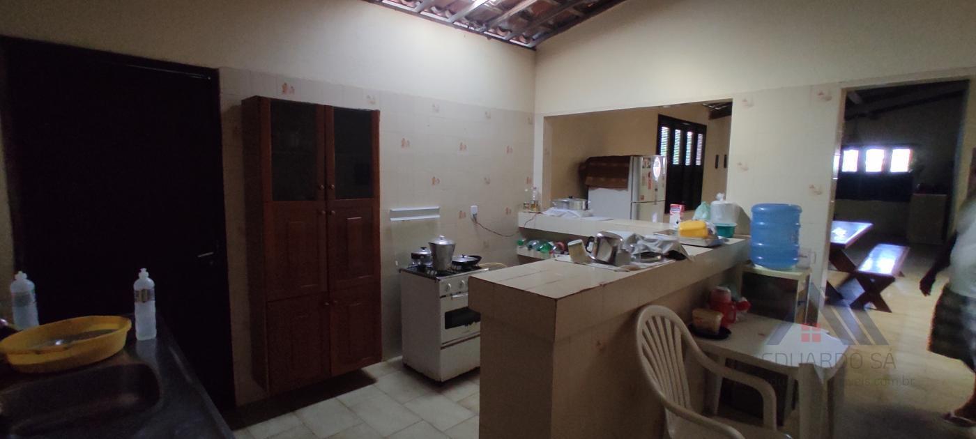 Casa à venda com 4 suítes, 4 vagas e 200m² no Prainha, Aquiraz (CE) — foto 14 de 26