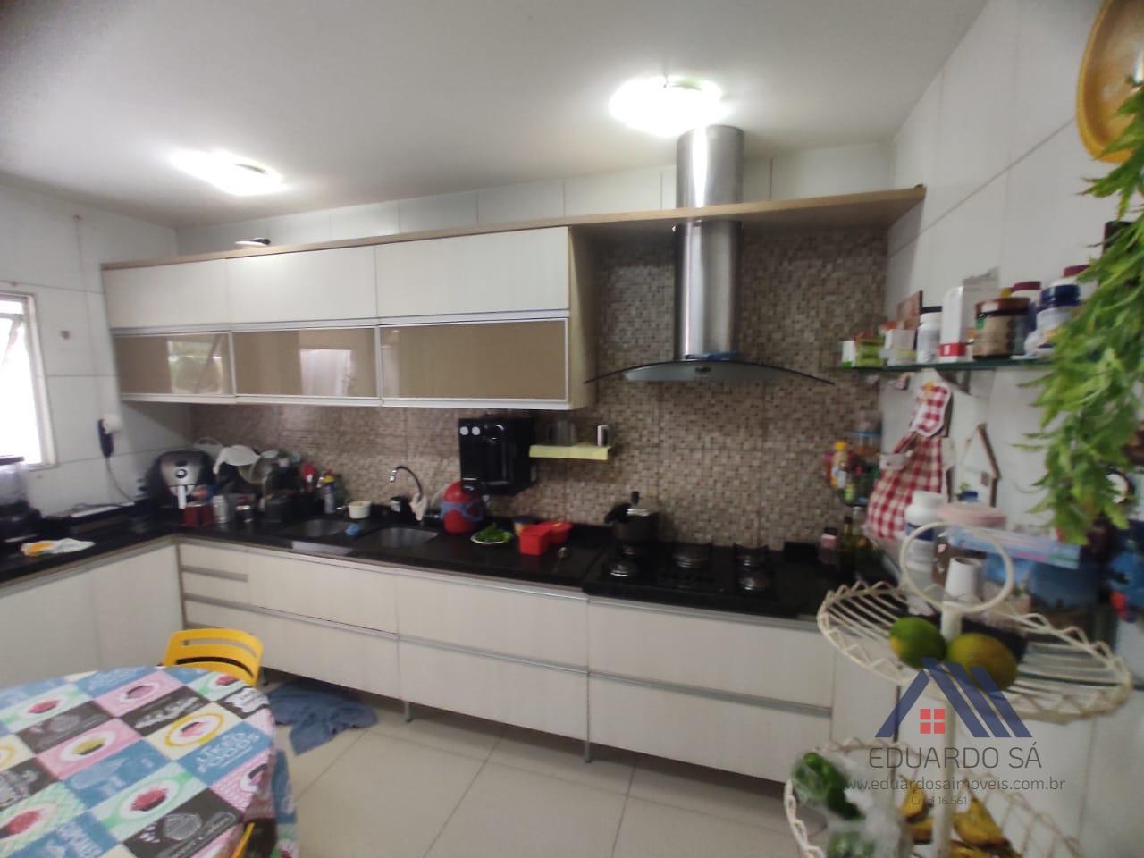 Casa à venda com 4 suítes, 4 vagas e 260m² no Guaribas, Eusébio (CE) — foto 12 de 27