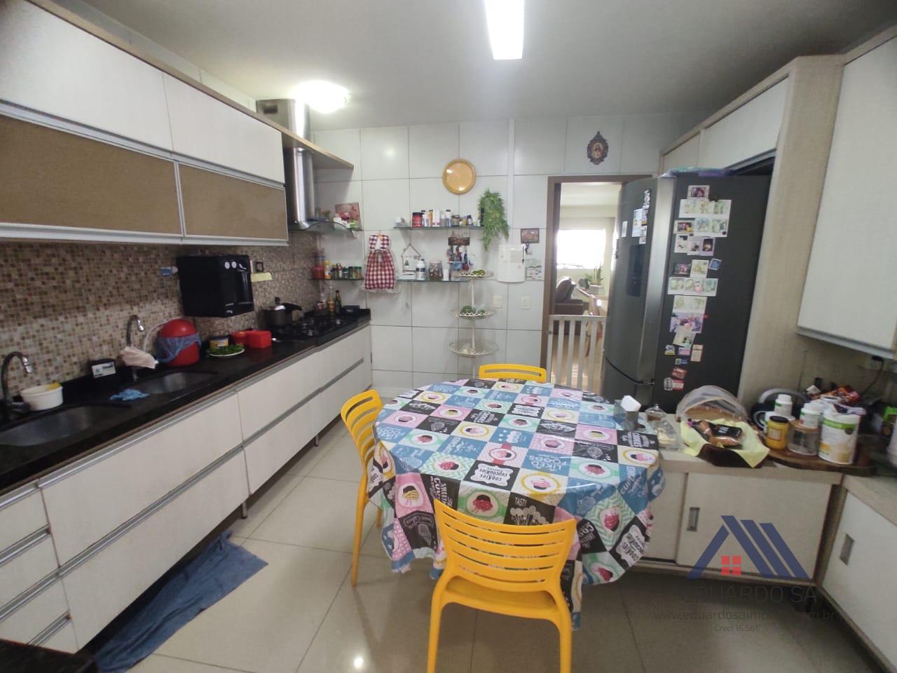 Casa à venda com 4 suítes, 4 vagas e 260m² no Guaribas, Eusébio (CE) — foto 13 de 27