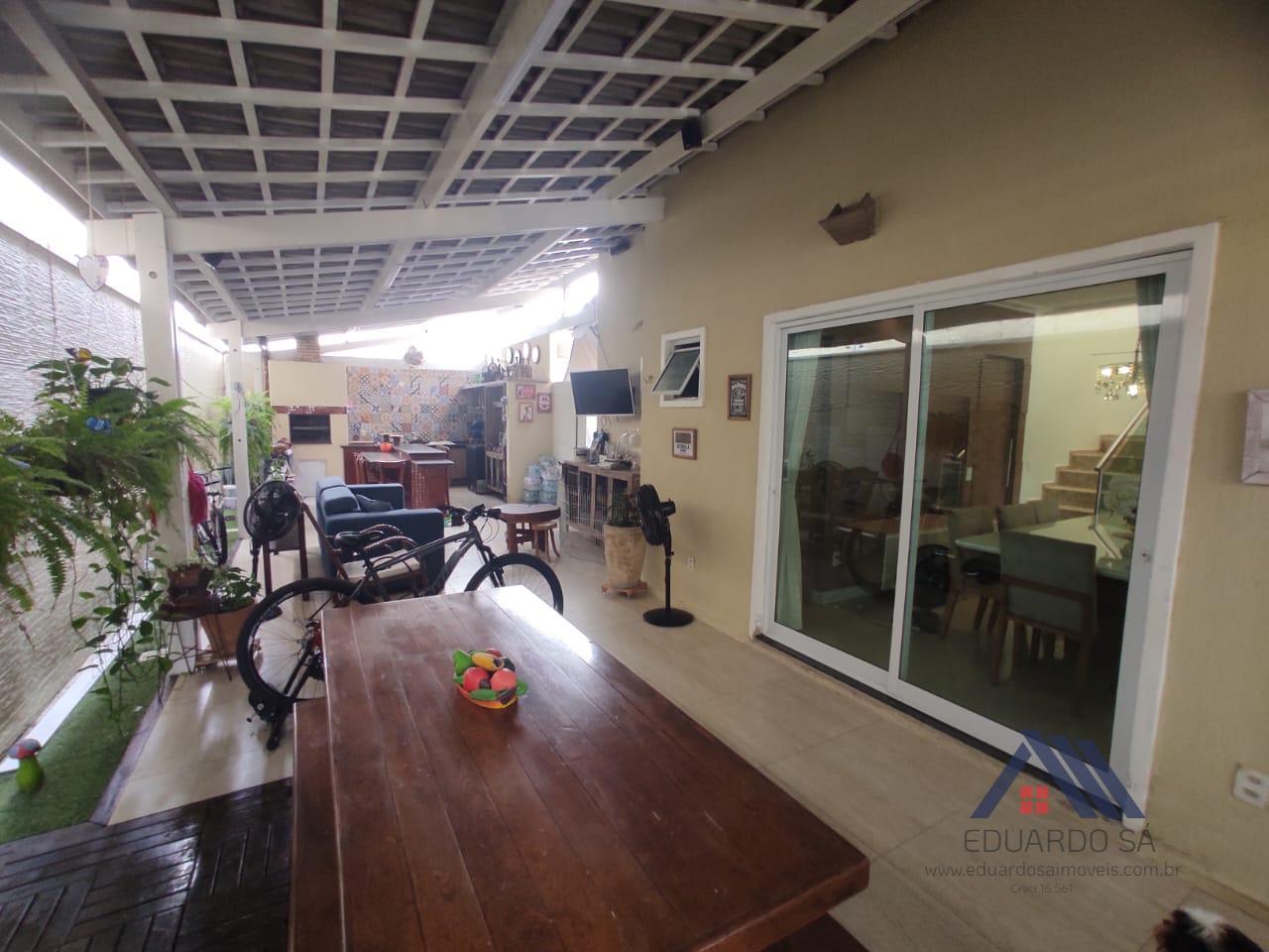 Casa à venda com 4 suítes, 4 vagas e 260m² no Guaribas, Eusébio (CE) — foto 16 de 27